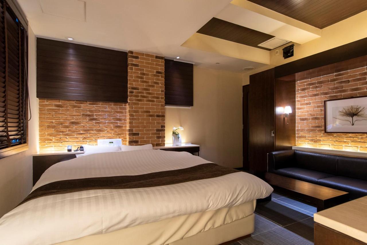 Hotel Aperto (Adults Only) โตเกียว ภายนอก รูปภาพ